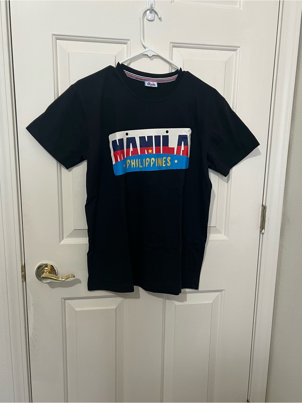 UNISEX Manila Philippines Graphic Tee - Black